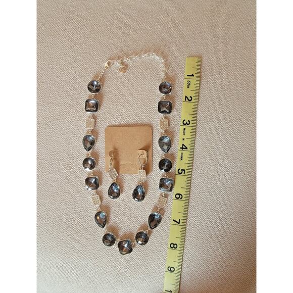 Faceted Crystal Statement Necklace & Drop Earring Set – Silver Tone - Picture 4 of 4